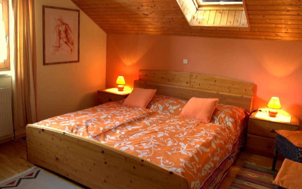 Ferienwohnung Galerie 7 Riegersdorf Esterno foto